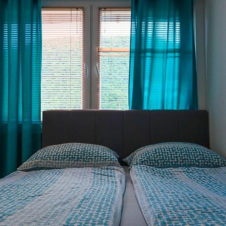 Apartments Bozena Яйце Экстерьер фото
