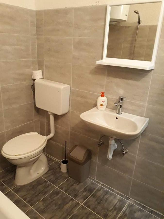 Apartments Bozena Яйце Экстерьер фото